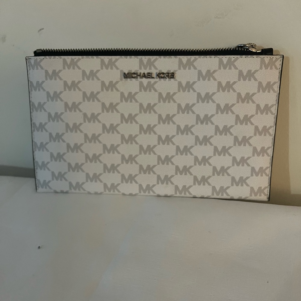 White and blue Michael kors wallet purse $40 never used !